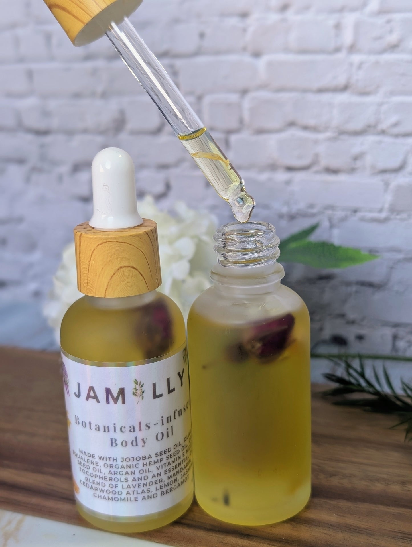Botanicals-infused Face & Body Oil