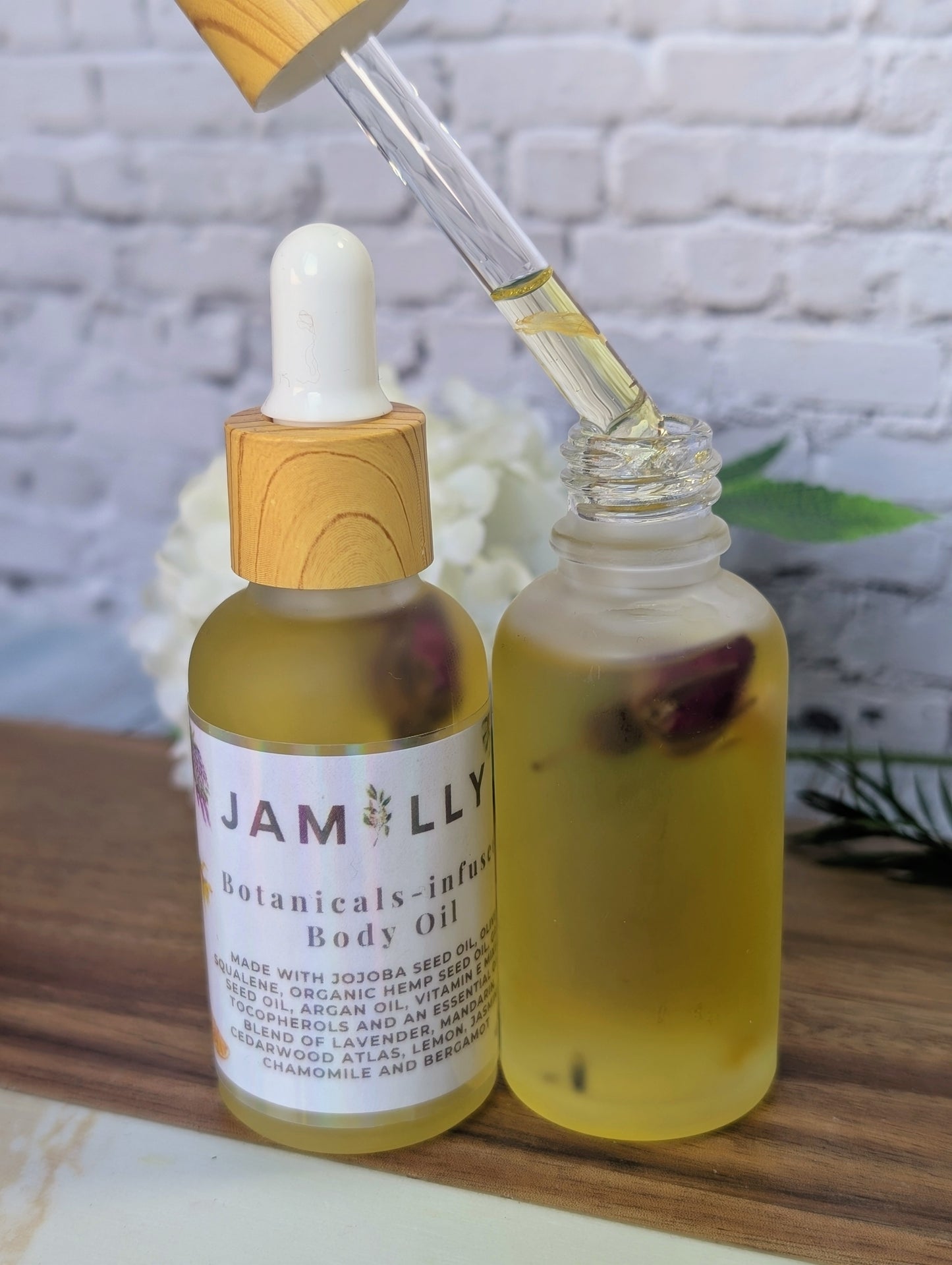 Botanicals-infused Face & Body Oil